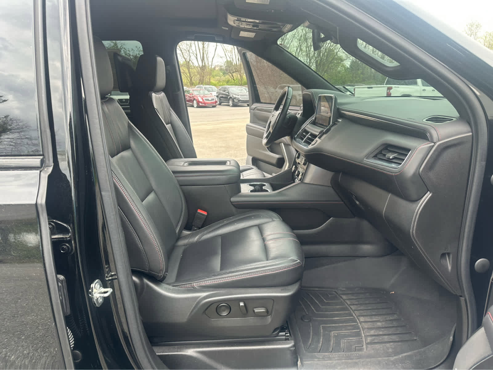 Used 2021 Chevrolet Tahoe RST w/ Rear Media and Nav Package AWD/4WD image 22