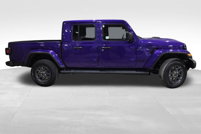 New 2026 Jeep Gladiator Sport image 3