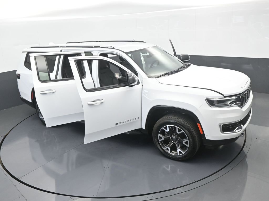 Used 2023 Jeep Wagoneer L Series III w/ Preferred Equipment Group image 75