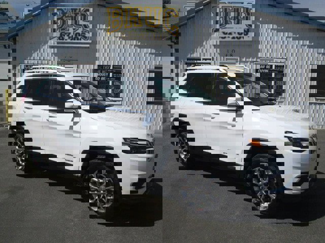 Used 2021 Jeep Cherokee Latitude Lux w/ Comfort/Convenience Group