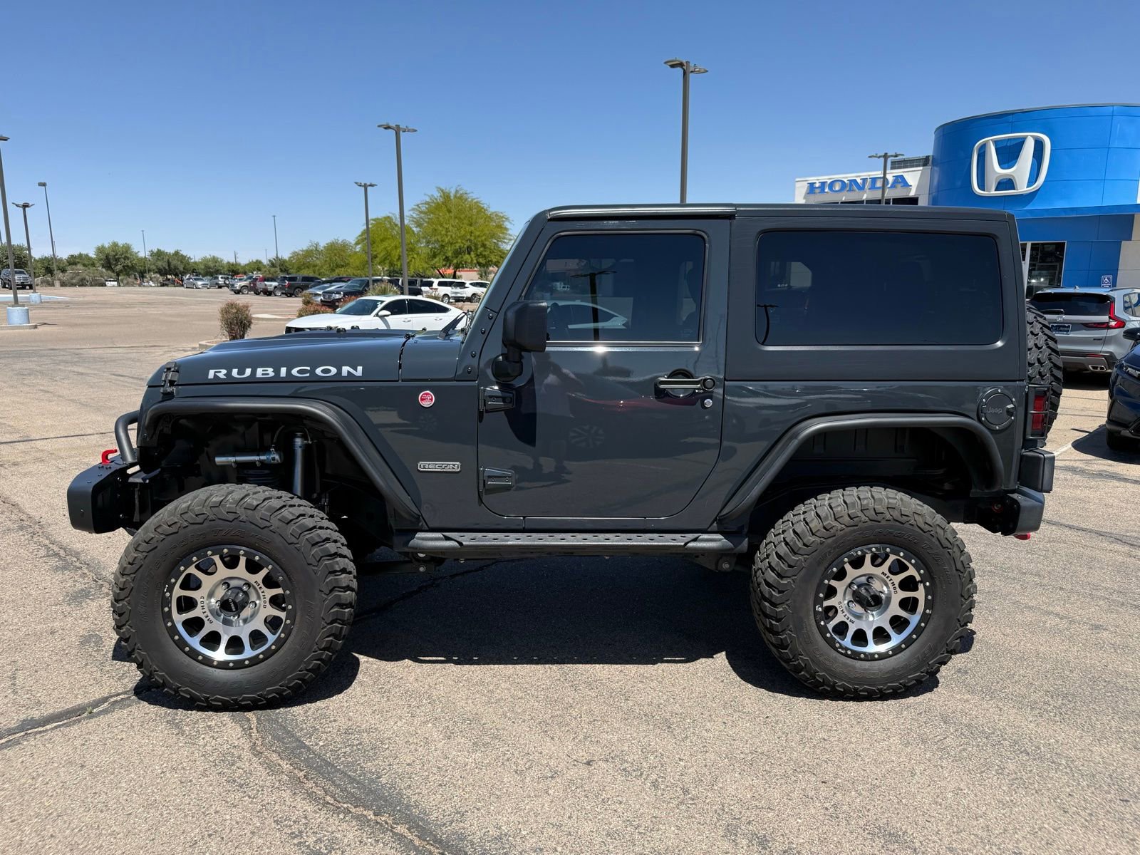 Used 2017 Jeep Wrangler Rubicon AWD/4WD image 9