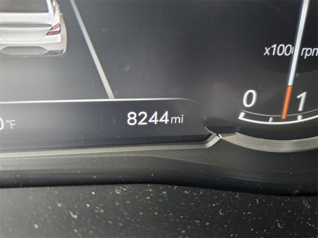 Certified 2025 Genesis G70 2.5T image 25