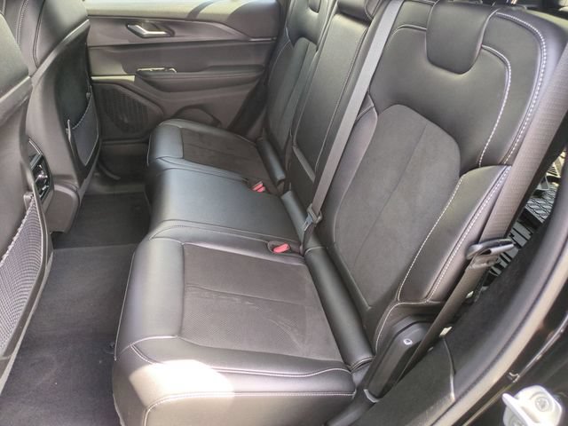 Certified 2023 Jeep Grand Cherokee Altitude AWD/4WD image 21