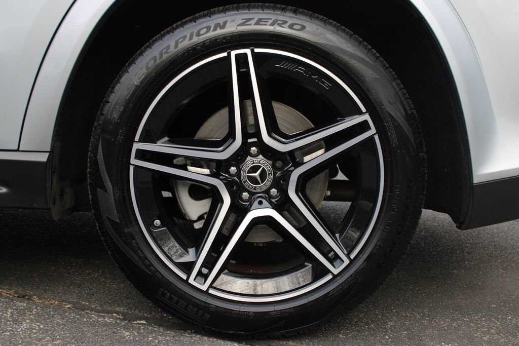 Used 2025 Mercedes-Benz GLS 450 4MATIC image 7
