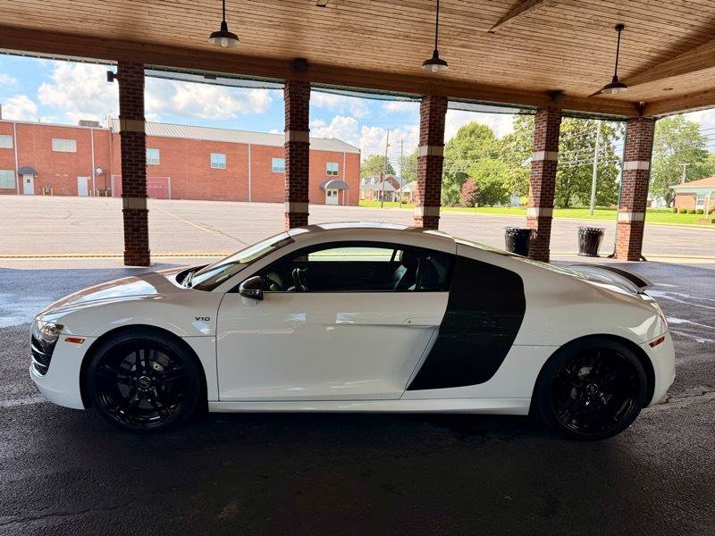 Used 2012 Audi R8 V10 AWD/4WD image 6