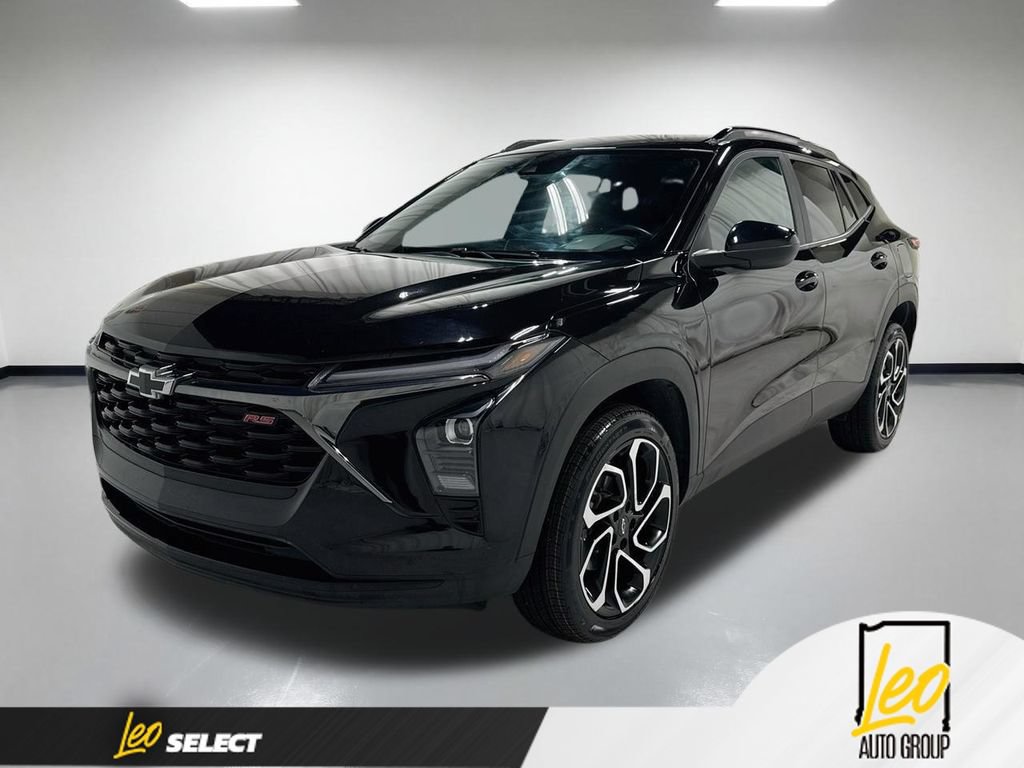 Used 2024 Chevrolet Trax RS FWD image 1