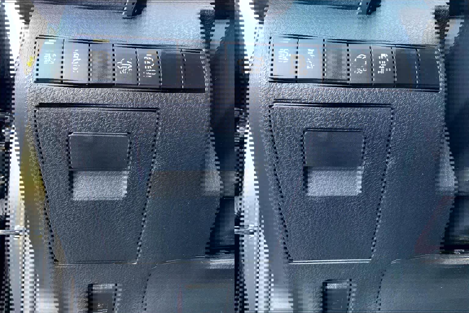 Used 2024 Toyota Camry SE image 32