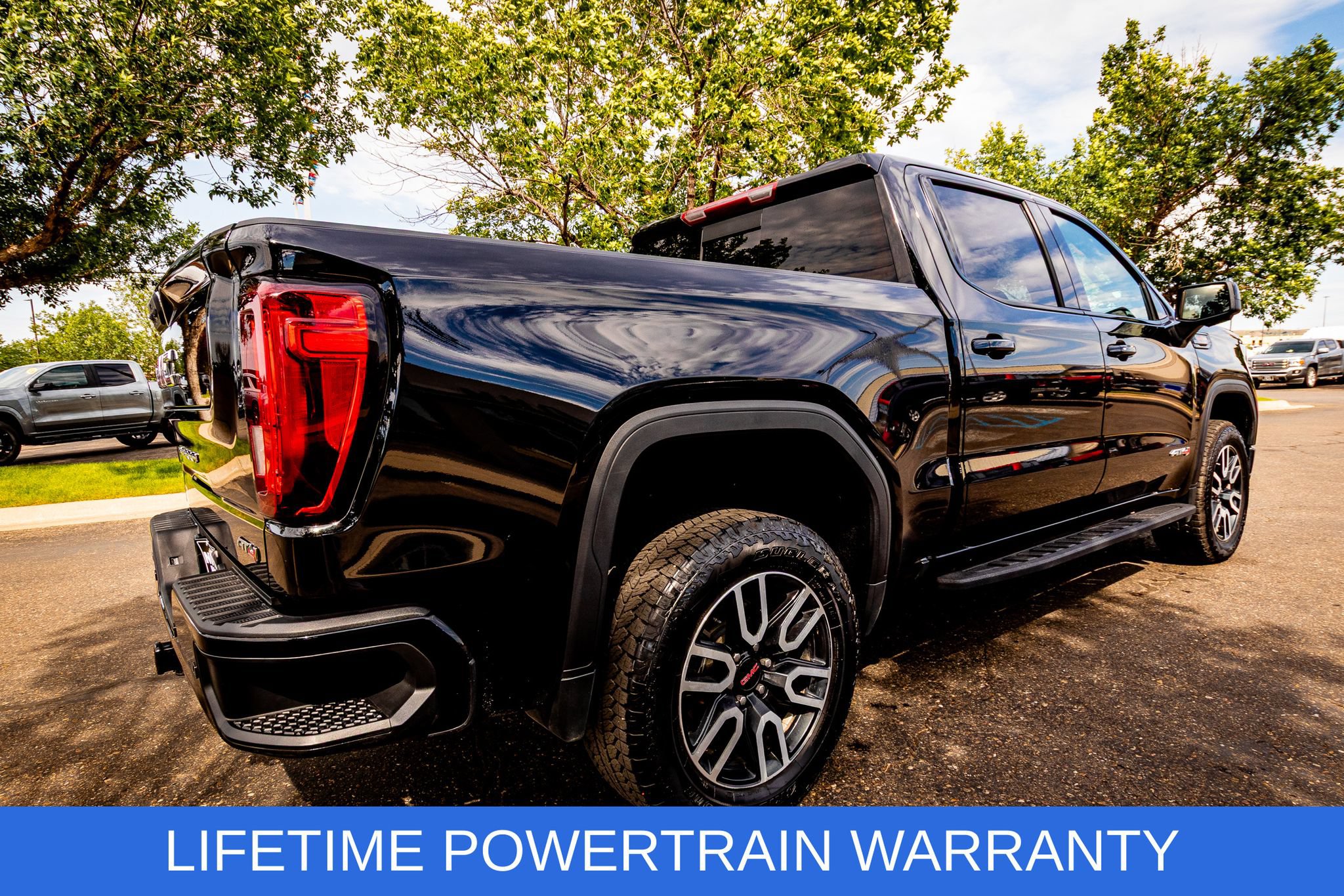 Used 2023 GMC Sierra 1500 AT4 w/ AT4 Preferred Package AWD/4WD image 11