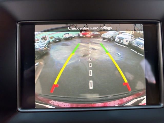 Used 2020 Jeep Grand Cherokee Laredo AWD/4WD image 22