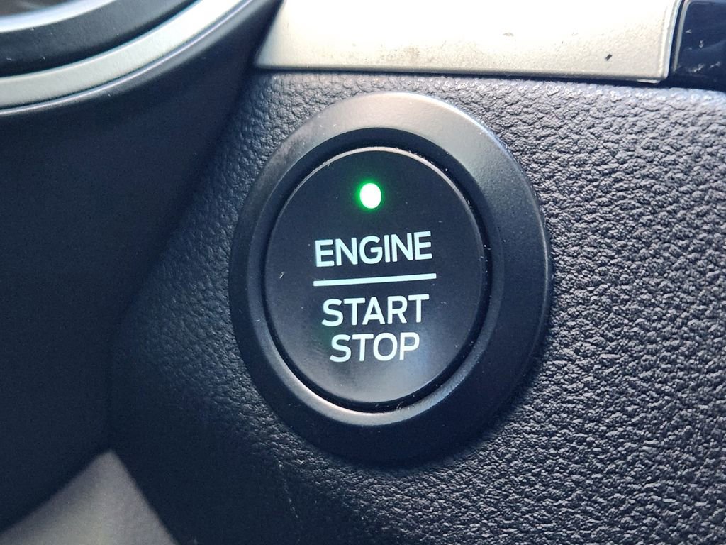 Used 2020 Ford Escape SEL image 12