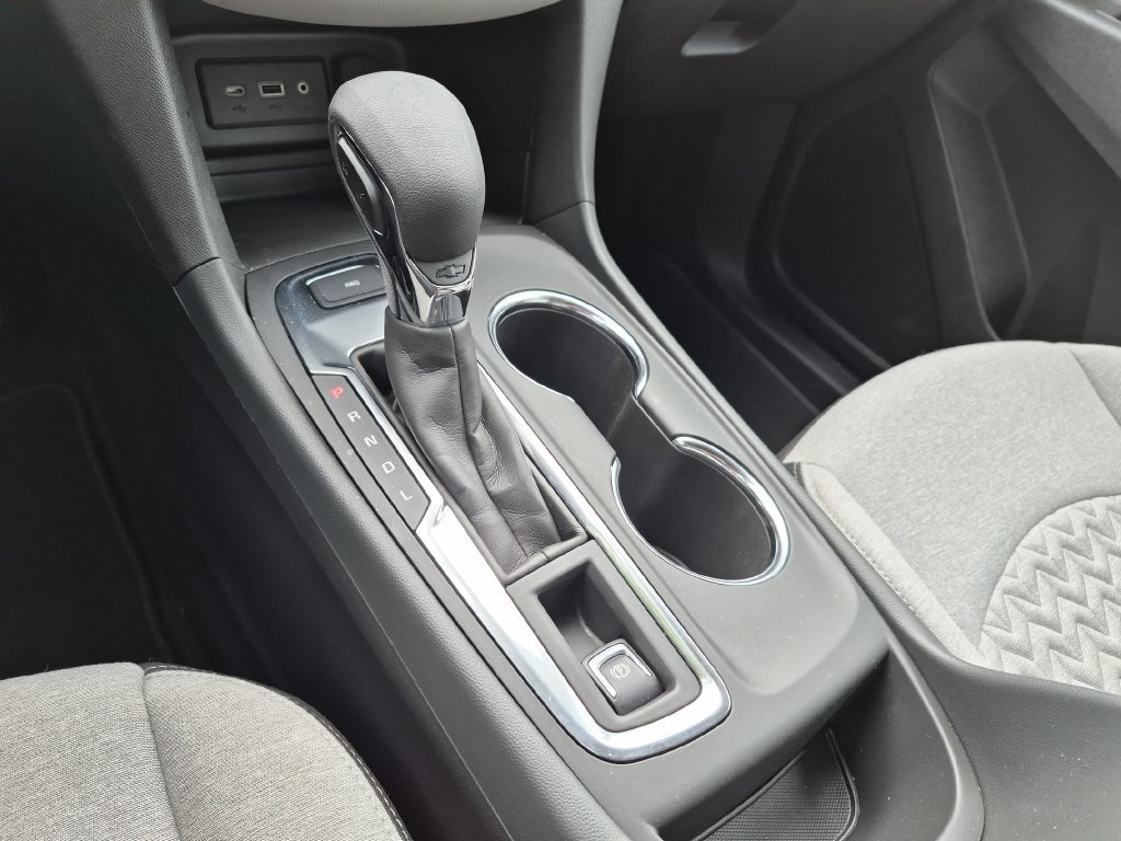 Used 2024 Chevrolet Equinox LS w/ LS Convenience Package AWD/4WD image 32