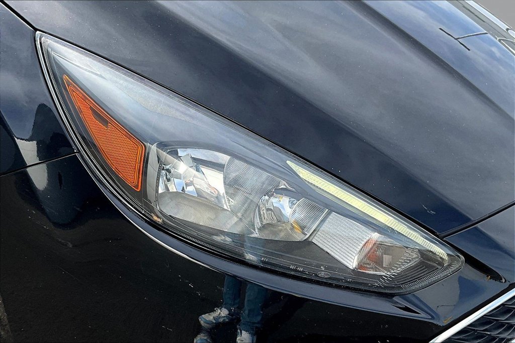 Used 2017 Ford Focus SEL FWD image 32