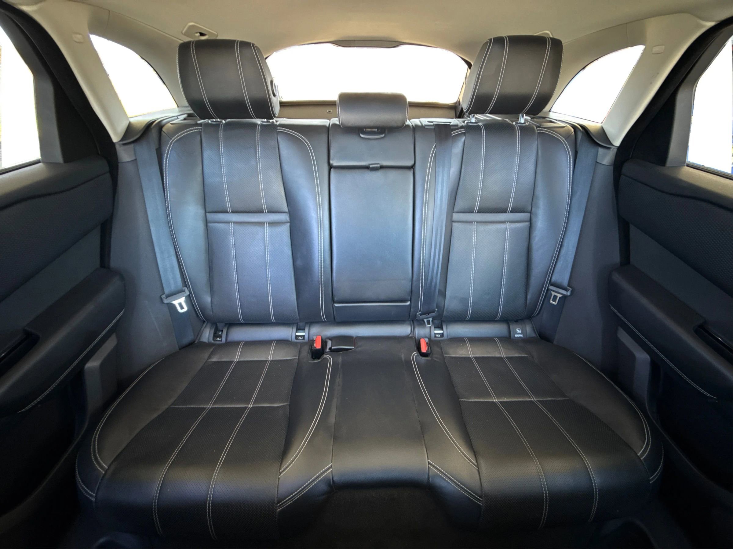 Used 2020 Land Rover Range Rover Velar S image 26