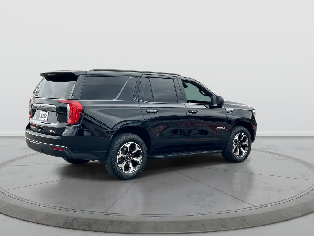 Used 2023 GMC Yukon AT4 w/ Technology Package AWD/4WD image 8