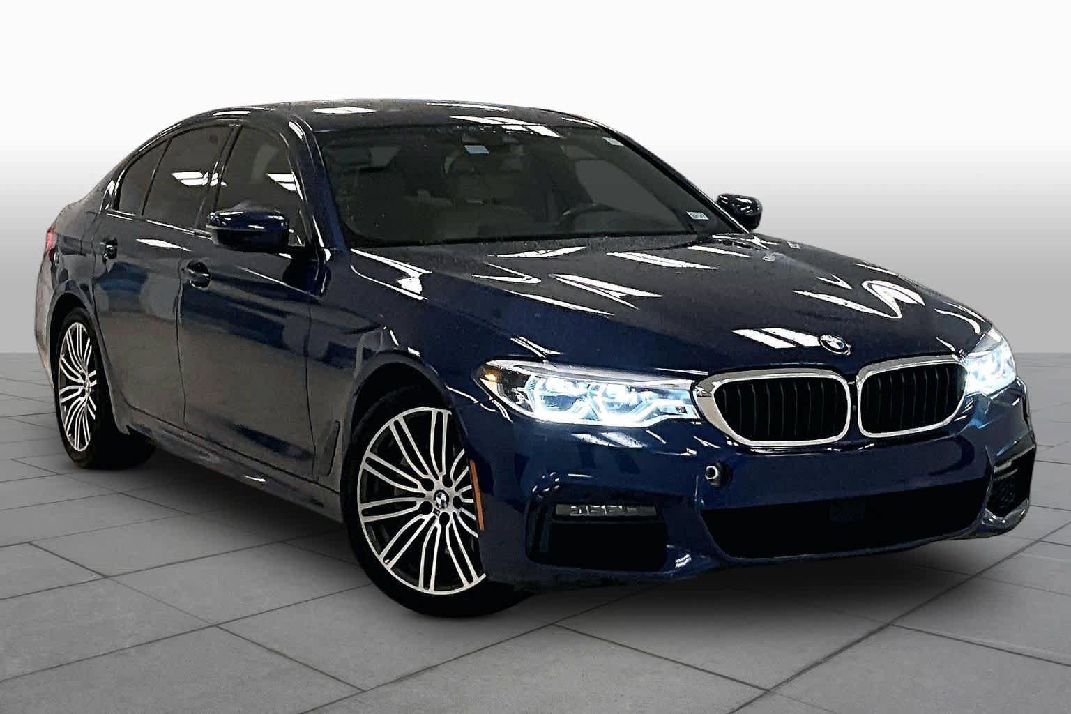 Used 2019 BMW 530e w/ M Sport Package RWD image 2