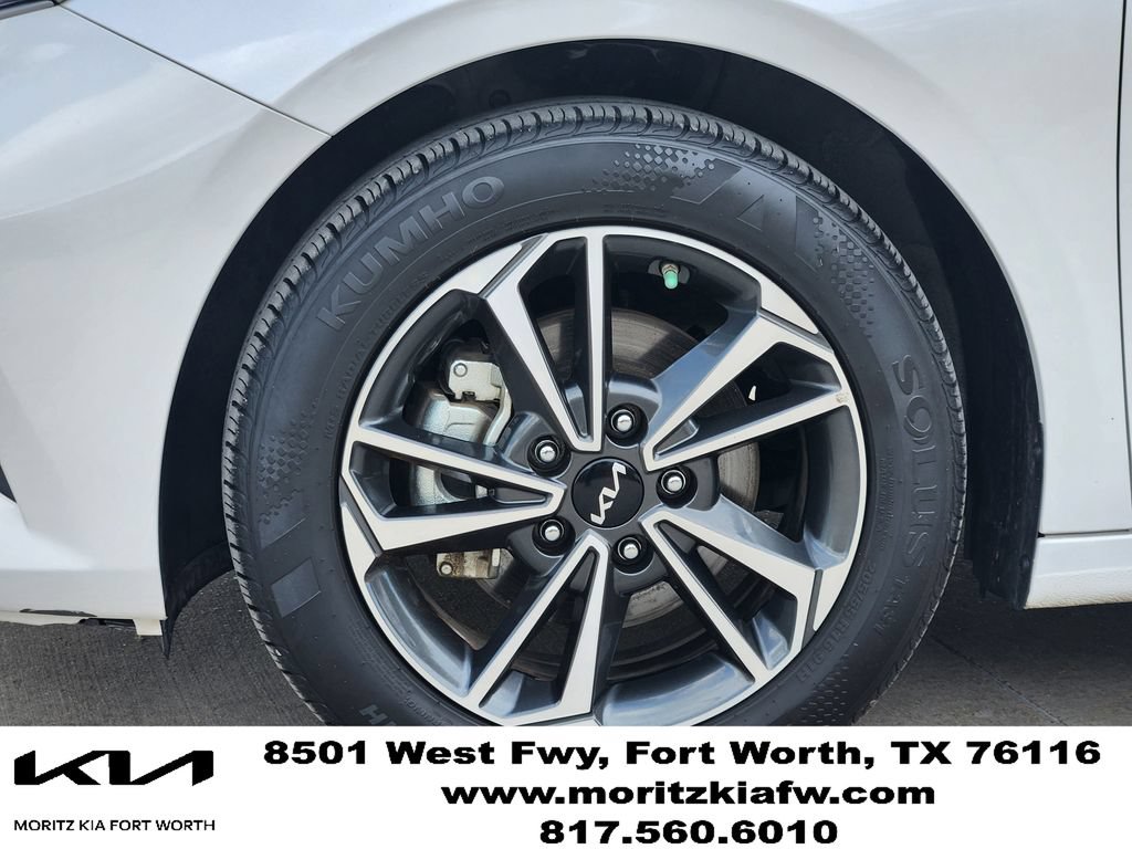Certified 2024 Kia Forte LXS FWD image 9