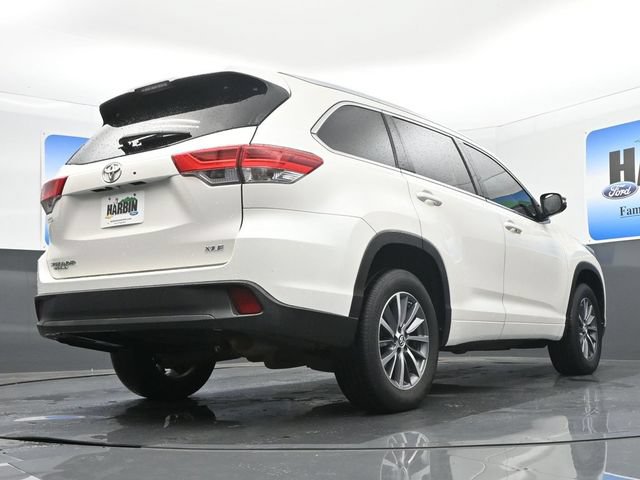 Used 2018 Toyota Highlander XLE FWD image 22