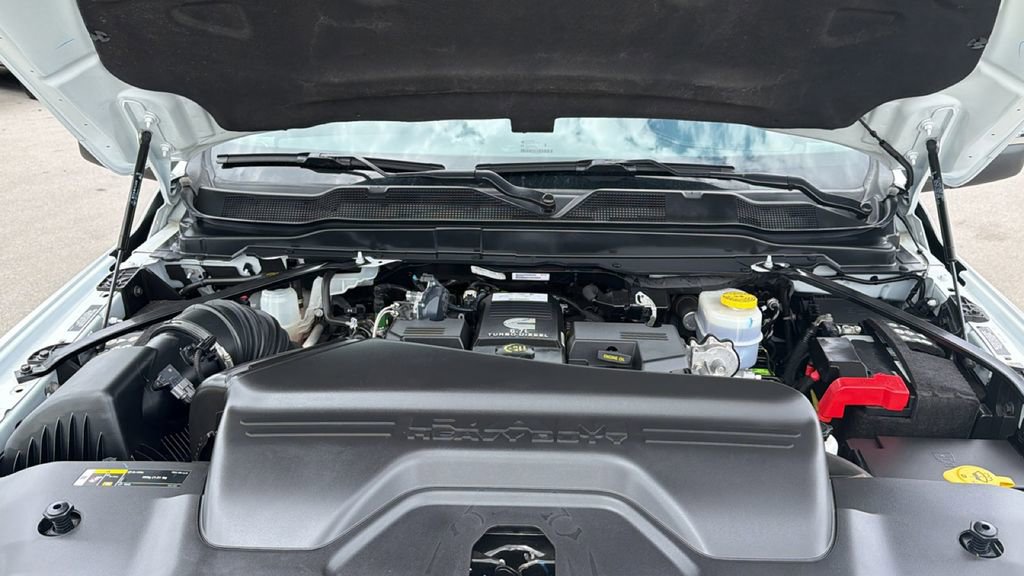 Used 2024 RAM 2500 Laramie image 34