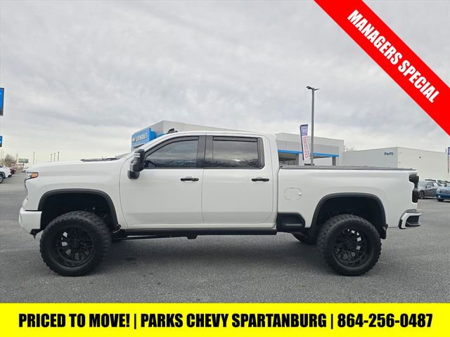 Used 2024 Chevrolet Silverado 2500 LTZ w/ LTZ Plus Package image 9