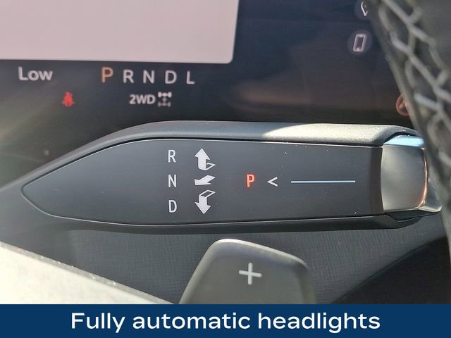 Used 2025 Buick Enclave Preferred AWD/4WD image 13