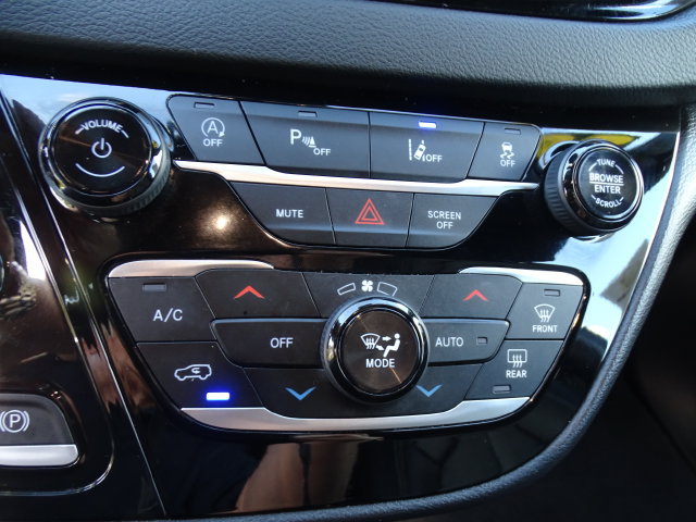 Certified 2026 Chrysler Pacifica Select FWD image 12