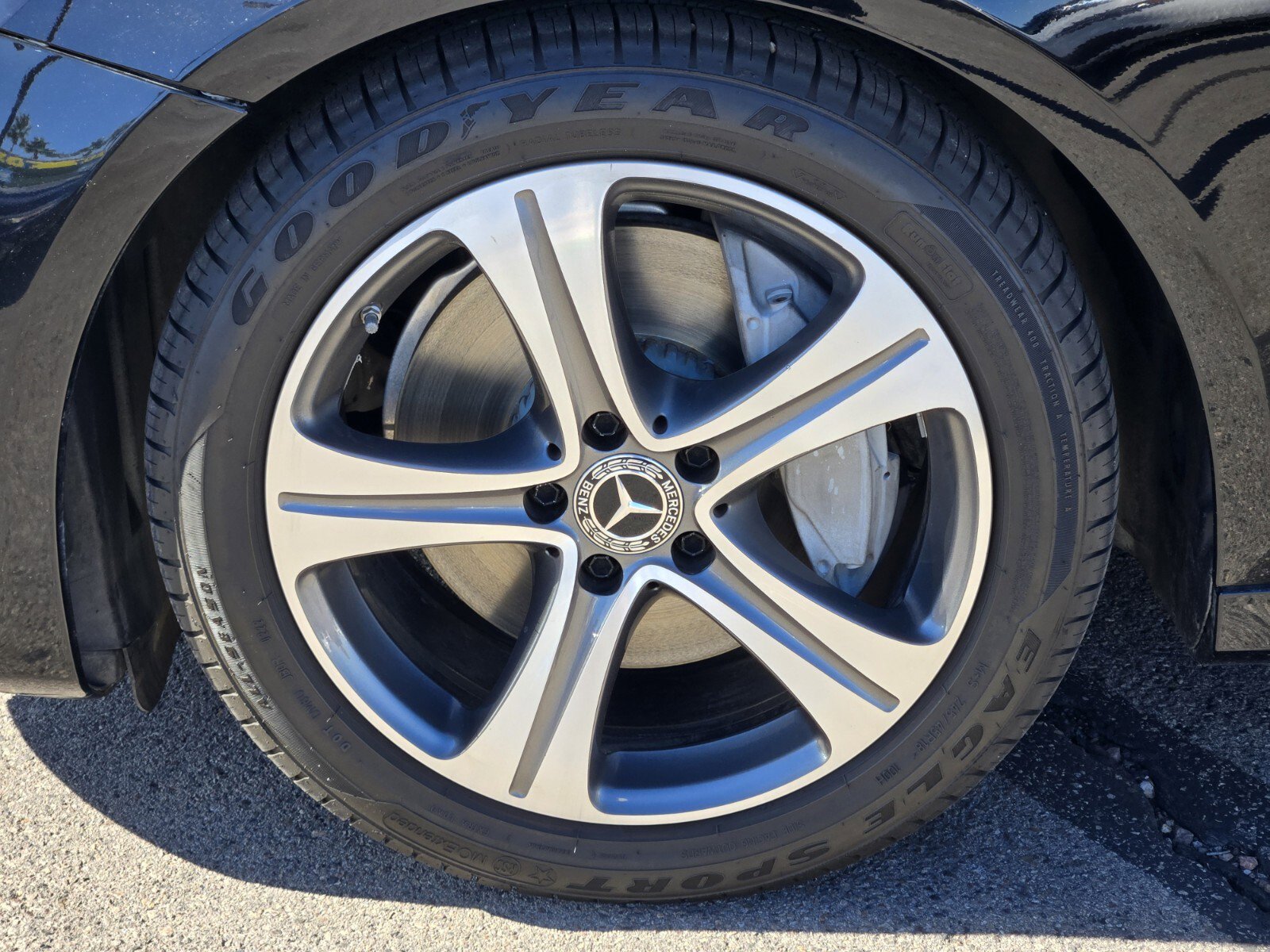 Used 2020 Mercedes-Benz E 350 Sedan image 9