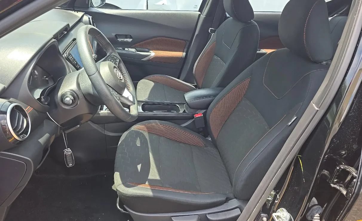 Used 2024 Nissan Kicks SR FWD image 5
