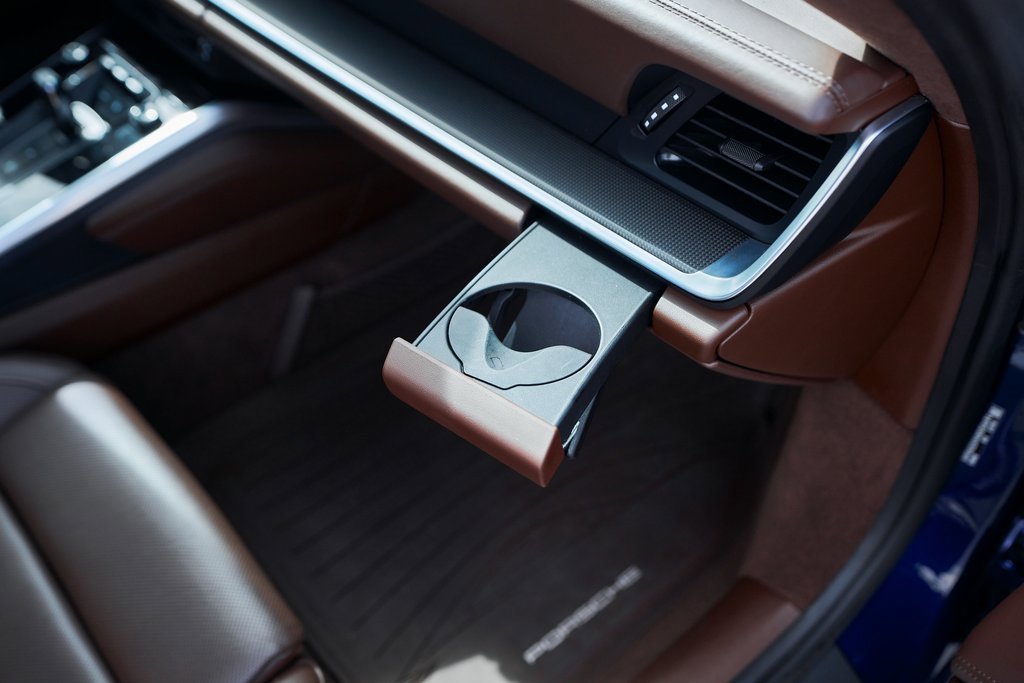 Used 2022 Porsche 911 Turbo S image 39