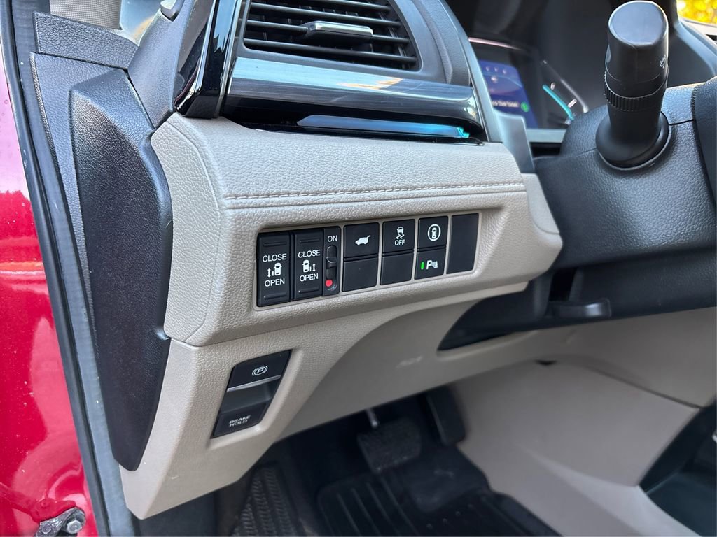 Used 2022 Honda Odyssey Elite image 38