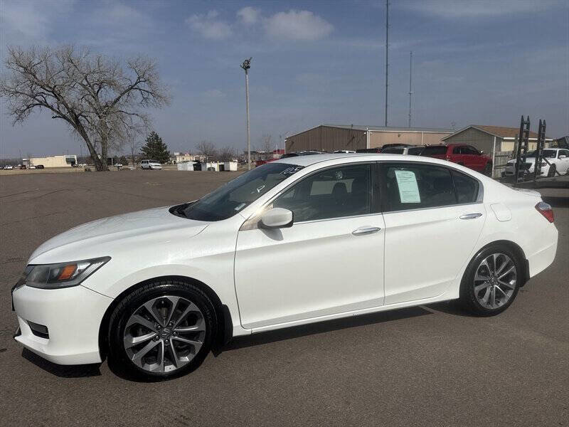 Used 2014 Honda Accord Sport image 2