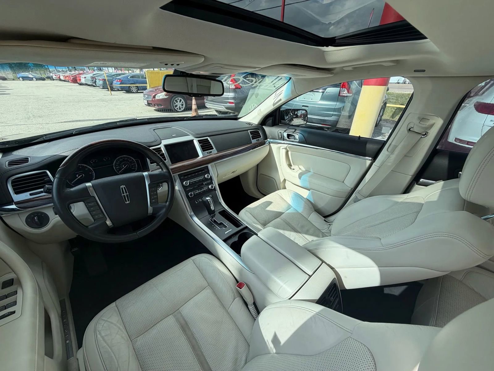 Used 2009 Lincoln MKS Sedan 4D image 10