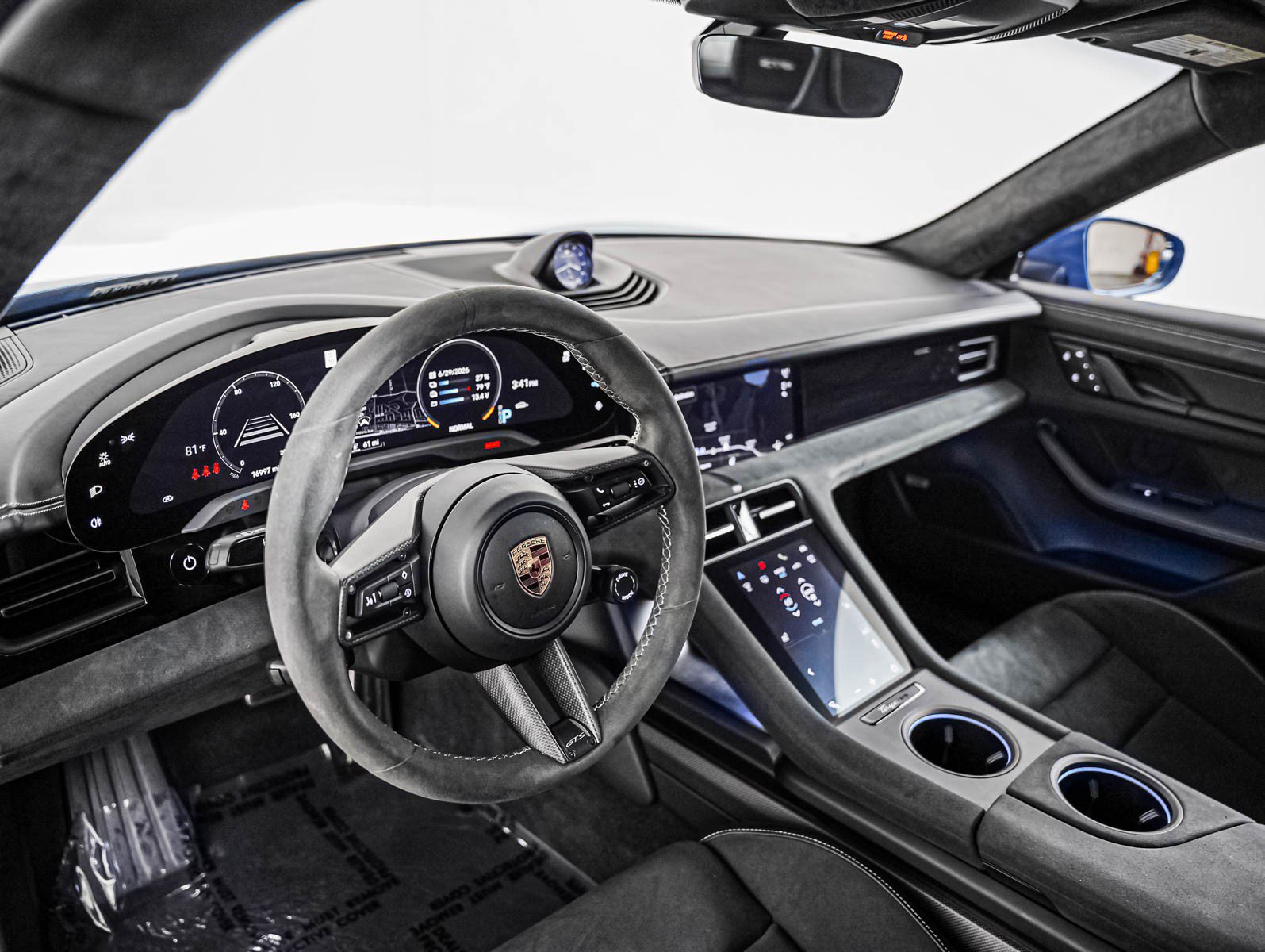 Certified 2023 Porsche Taycan GTS AWD/4WD image 4