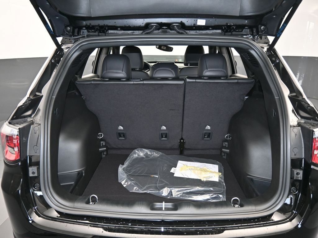 Used 2025 Jeep Compass Latitude image 34