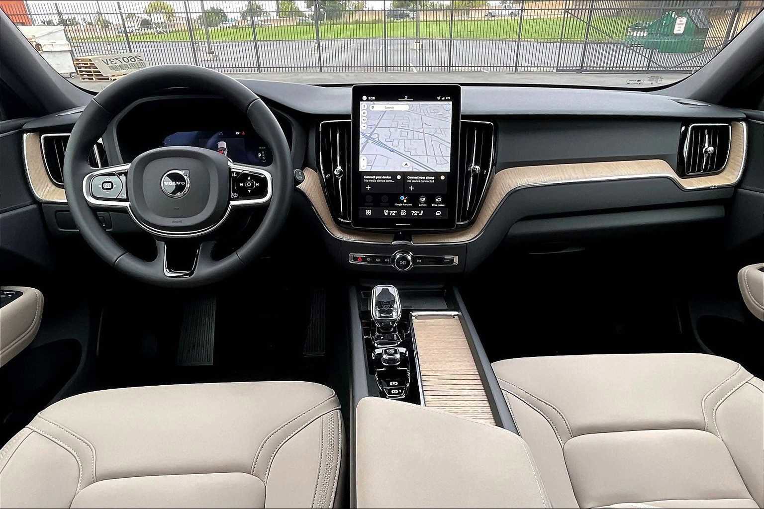 New 2026 Volvo XC60 T8 Plus w/ Protection Package Premier image 7