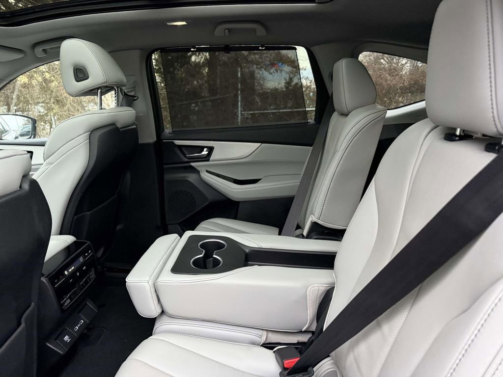 Used 2024 Acura MDX w/Technology Package image 18
