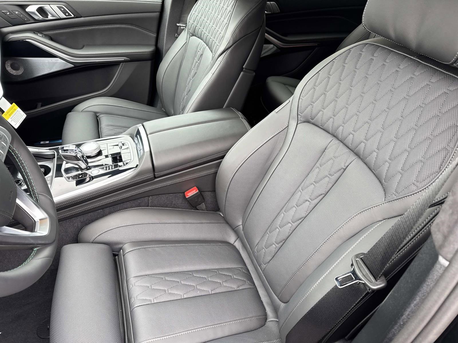 New 2026 BMW ALPINA XB7 image 27