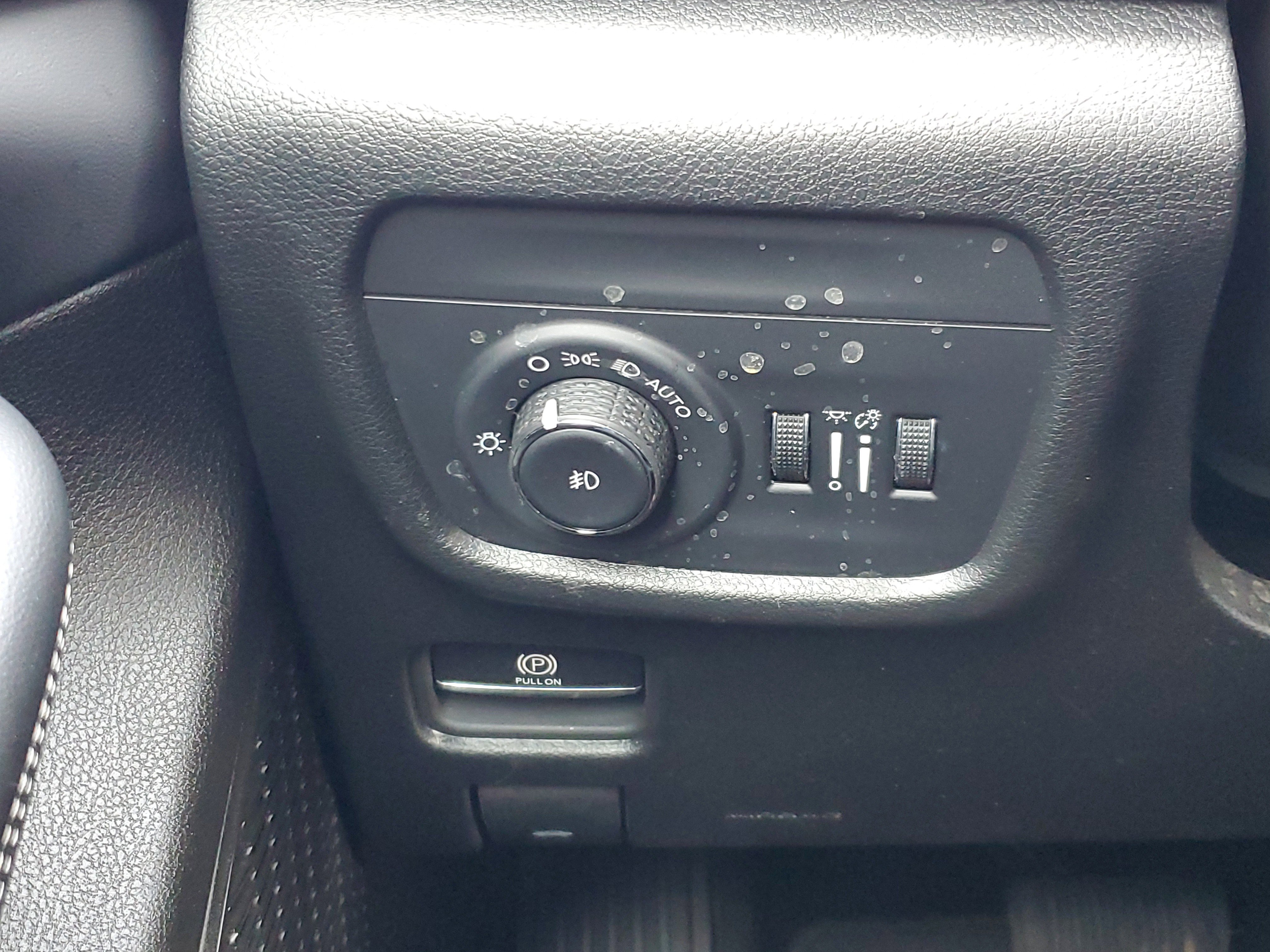 Used 2024 Jeep Grand Cherokee L Limited image 12