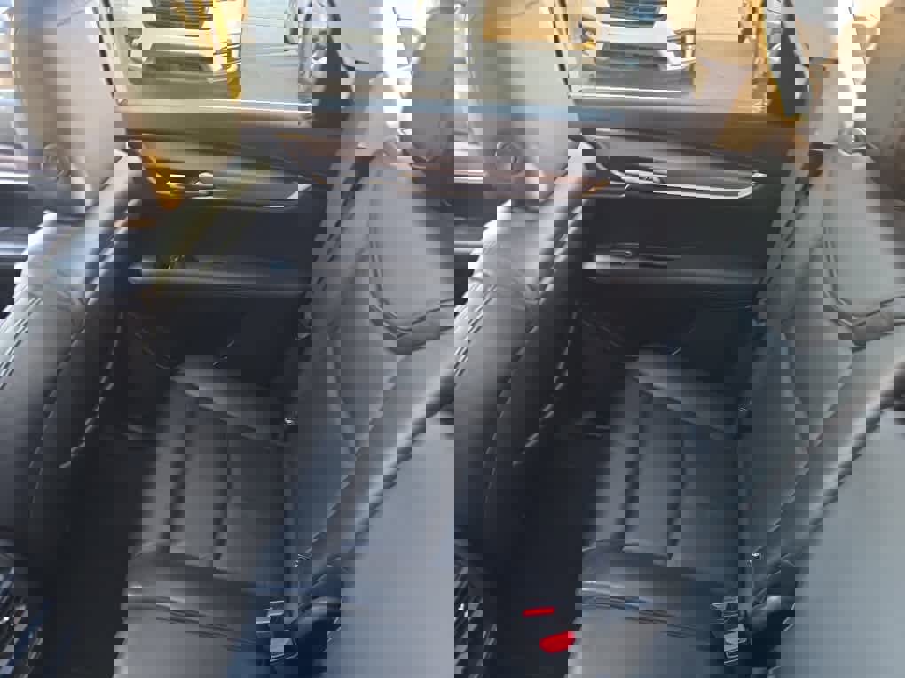 Used 2018 Cadillac XT5 Luxury w/ Driver Awareness Package image 27