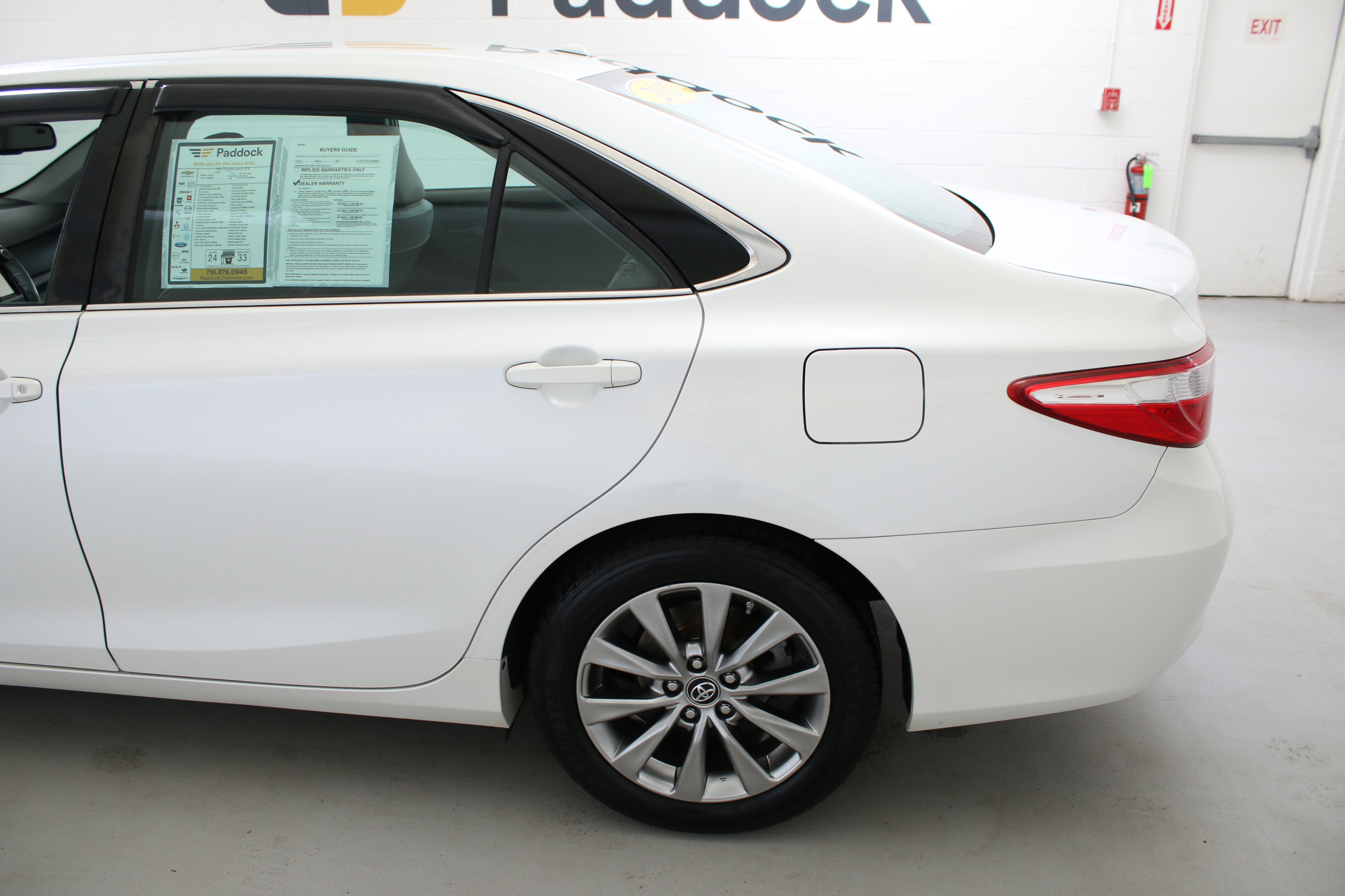 Used 2017 Toyota Camry XLE FWD image 6
