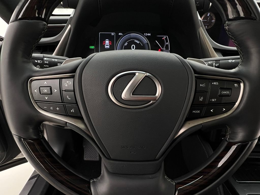 Used 2021 Lexus ES 300h w/ Accessory Package 2 image 16