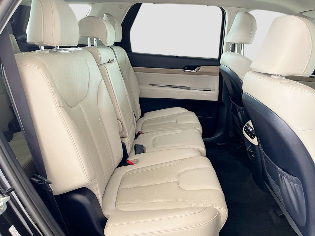 Used 2022 Hyundai Palisade SEL w/ 8P Bench Seat Package FWD image 30