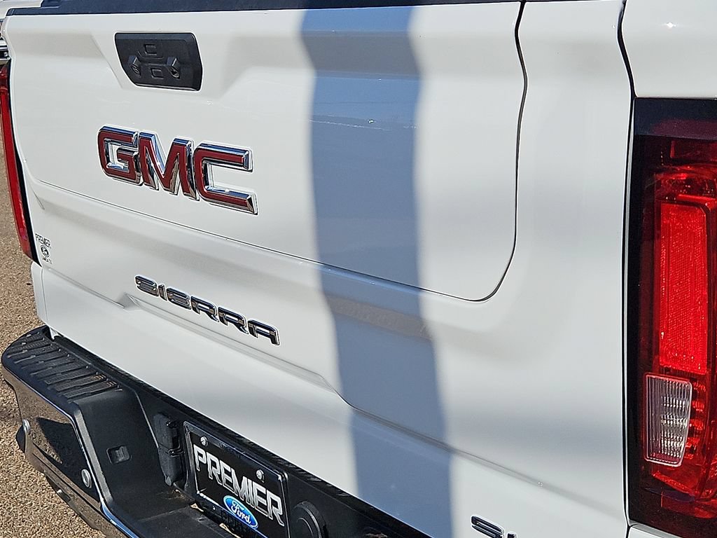 Used 2024 GMC Sierra 1500 SLT w/ SLT Premium Plus Package AWD/4WD image 15