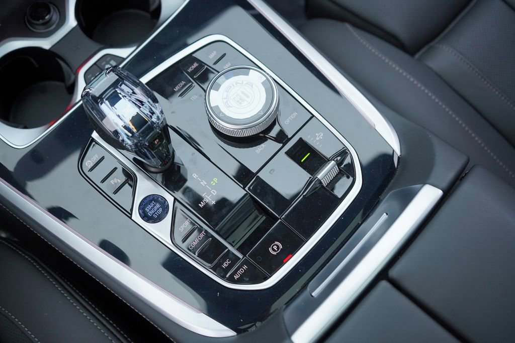 New 2025 BMW ALPINA XB7 AWD/4WD image 21