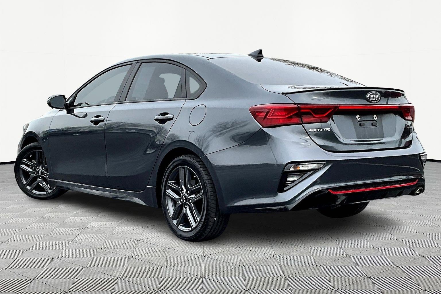 Used 2021 Kia Forte GT-Line image 4