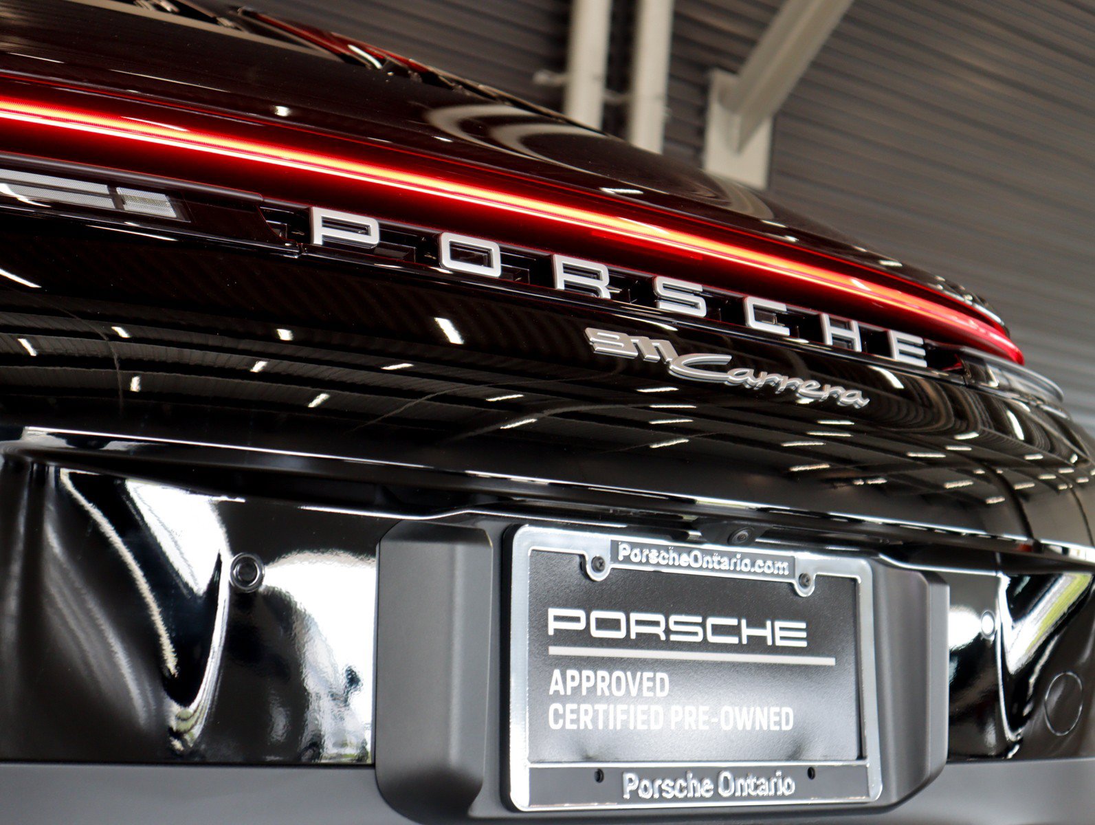 Certified 2025 Porsche 911 Carrera RWD image 29
