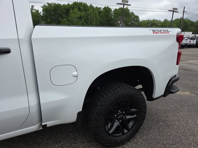 Used 2025 Chevrolet Silverado 1500 LT Trail Boss w/ Convenience Package II AWD/4WD image 45