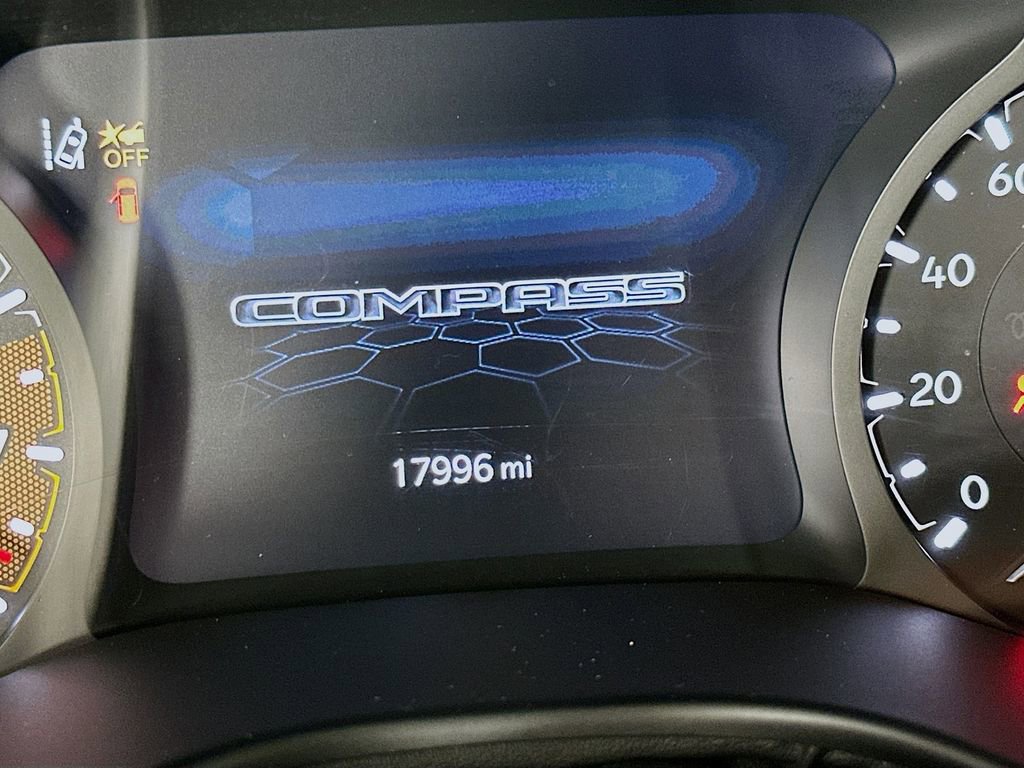 Used 2024 Jeep Compass Limited image 20