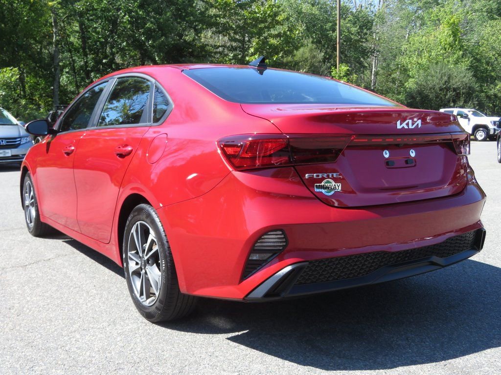 Used 2023 Kia Forte LXS w/ LXS Technology Package image 8