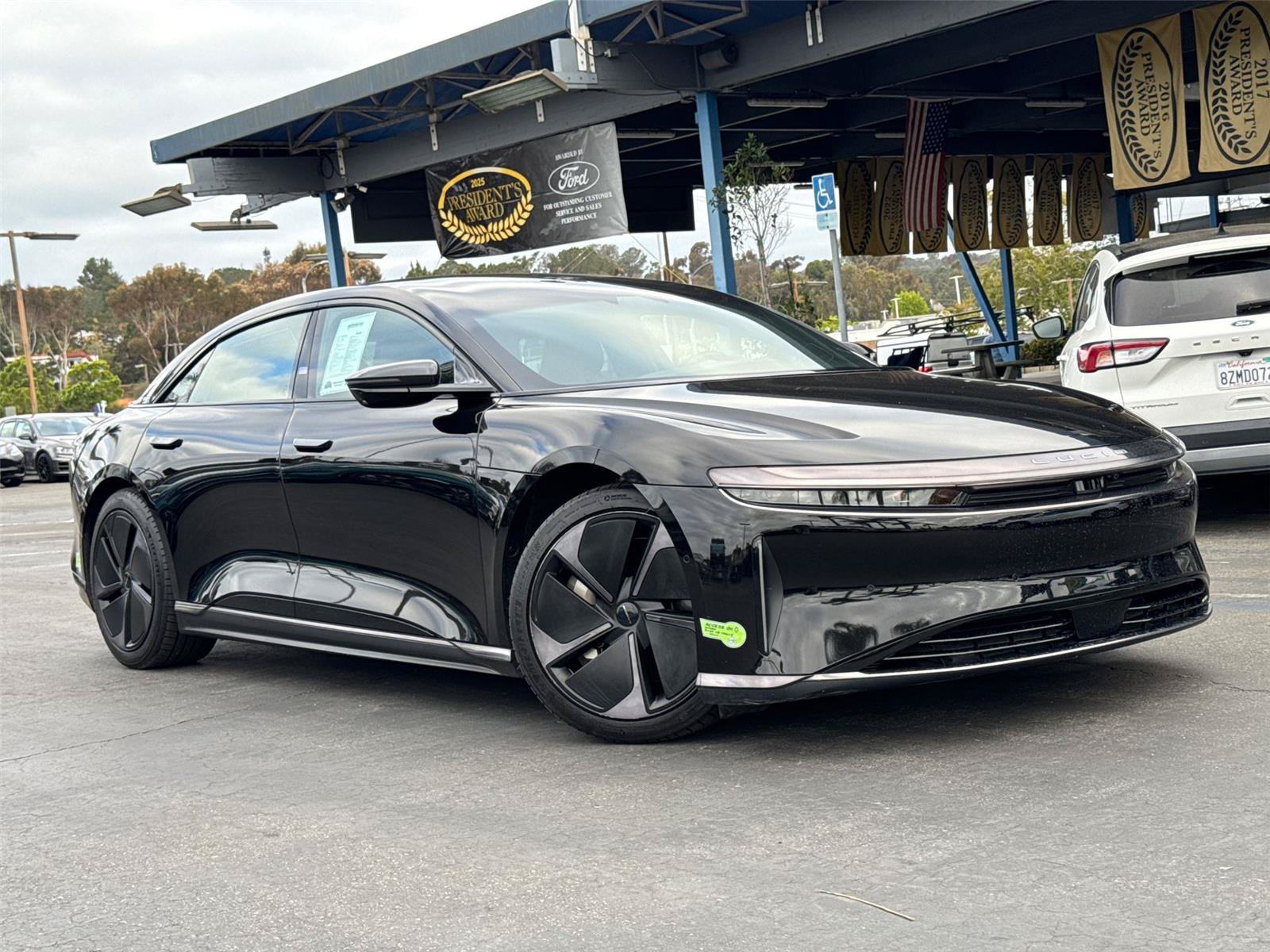Used 2023 Lucid Air Grand Touring AWD/4WD image 2