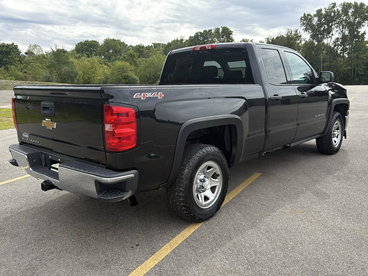 Used 2015 Chevrolet Silverado 1500 LS w/ Trailering Package AWD/4WD image 5